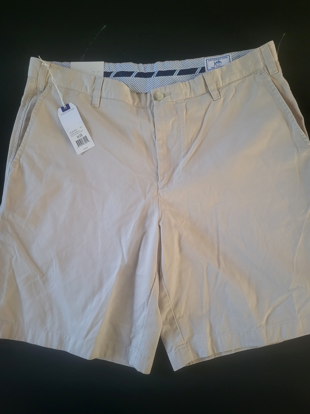Southern Tide Men's Light Khaki Flat-Front Shorts